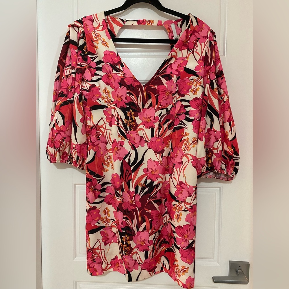FLORAL MID BACKLESS DRESS by Imperial Botique Size L